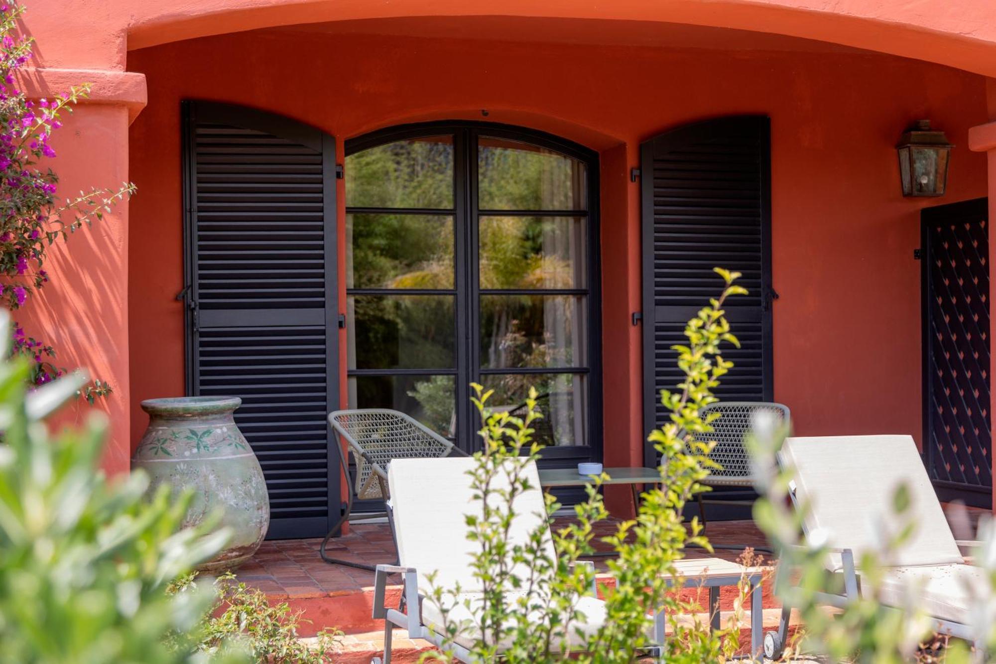 Hotel La Signoria Calvi  Zewnętrze zdjęcie