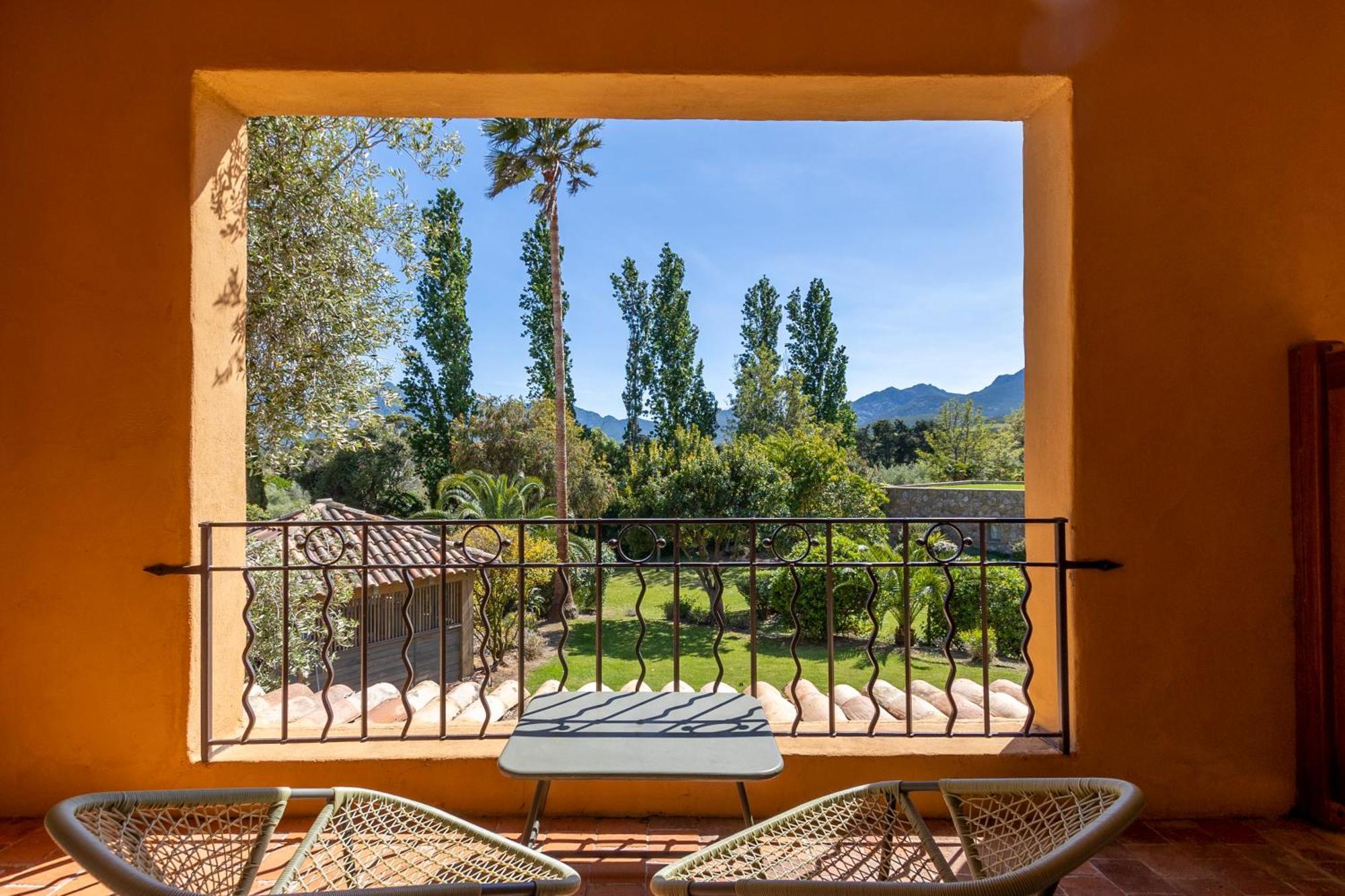 Hotel La Signoria Calvi  Zewnętrze zdjęcie