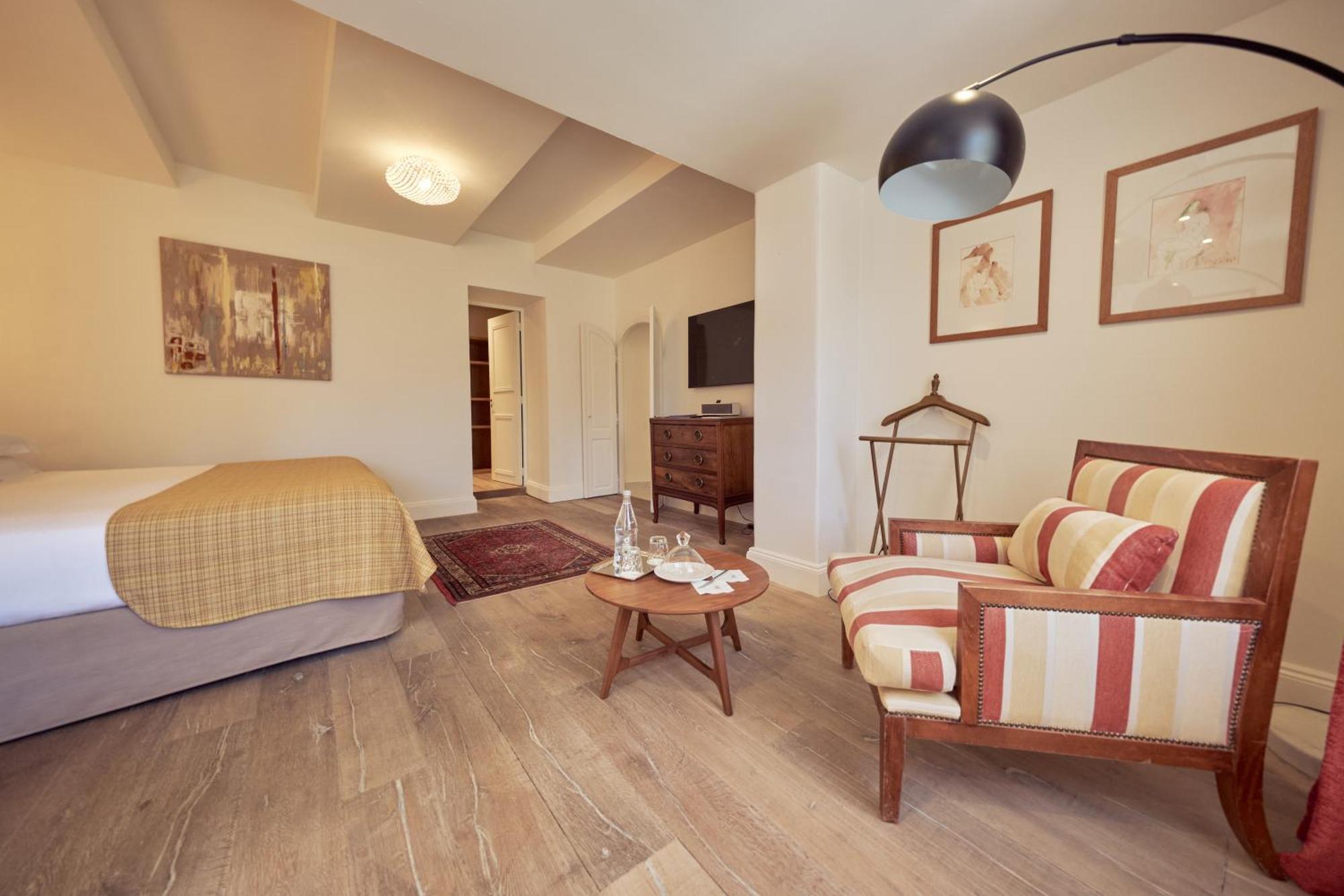 Hotel La Signoria Calvi  Zewnętrze zdjęcie
