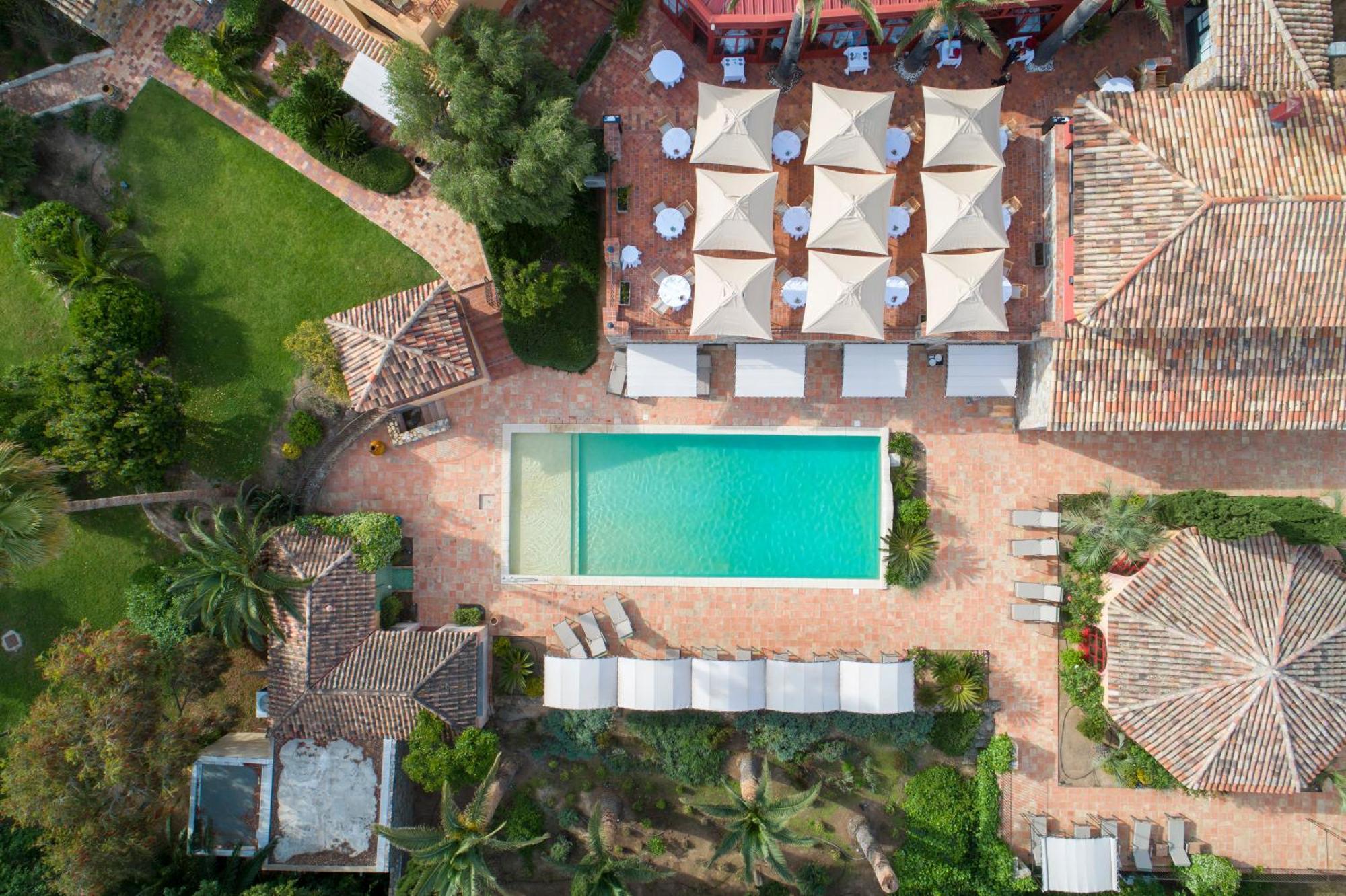 Hotel La Signoria Calvi  Zewnętrze zdjęcie