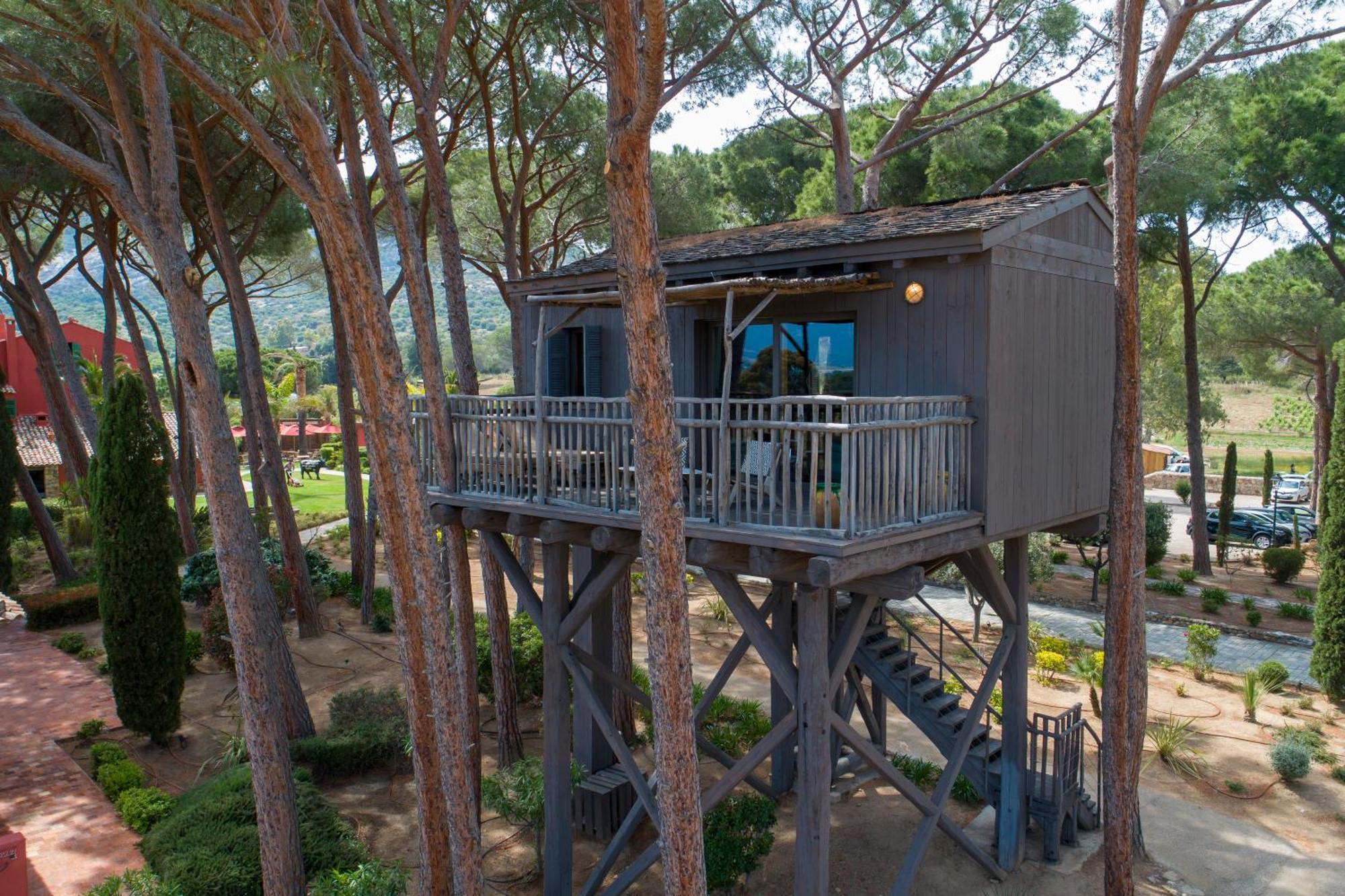 Hotel La Signoria Calvi  Zewnętrze zdjęcie